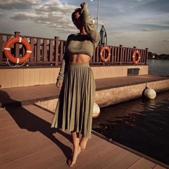Kayleigh | Two Piece Set Cropped Sweater Skirt